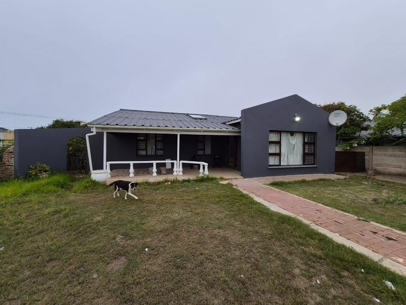 To Let 4 Bedroom Property for Rent in Da Nova Western Cape